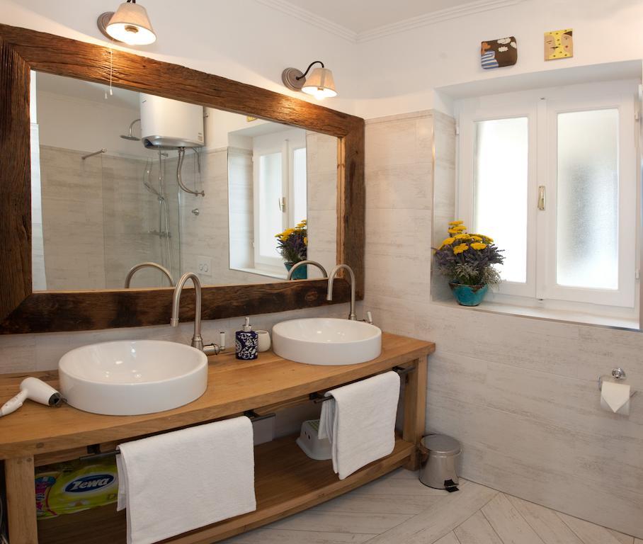 Apartments Central Chic And Cozy Split Quarto foto